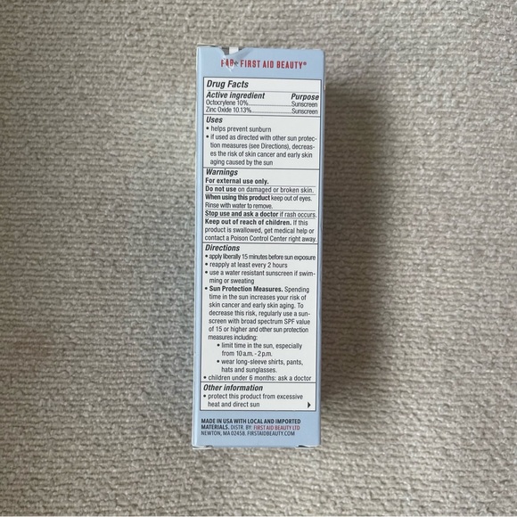 First Aid Beauty Ultra Repair Face Moisturizer with SPF 30 Sunscreen - Picture 13 of 14